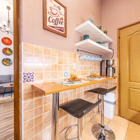 Simona - Lovely In The Downtown . Budapest