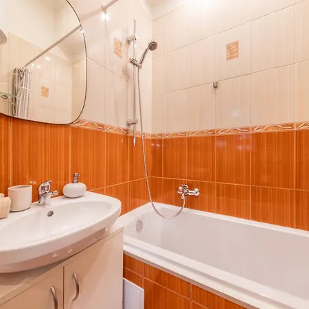 Appartement Simona - Lovely In The Downtown . Boedapest