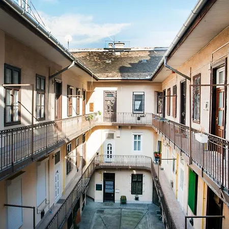 Simona - Lovely In The Downtown .